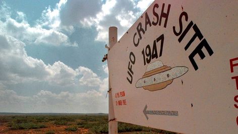 Roswell Incident: UFOs, conspiracy theories still fuel talk, interest Pyper America Smith, Roswell Incident, Weather Balloon, Roswell New Mexico, Unidentified Flying Object, Night Vale, Middle Of Nowhere, Ufo Sighting, Film Tv