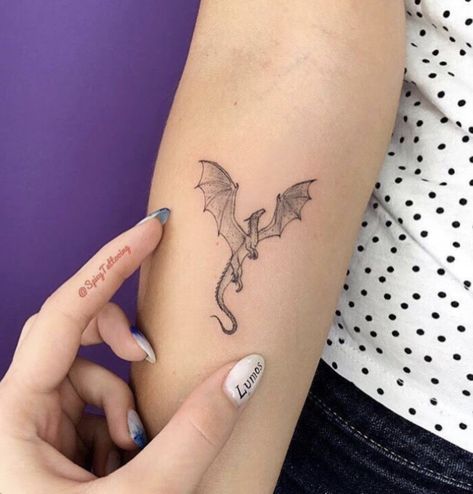 Small Dragon Tattoos, Simple Tattoos For Women, Small Dragon, Bookish Tattoos, Simple Tattoos For Guys, Dragon Tattoo For Women, Blackout Tattoo, Dragon Tattoos, Tattoos Women