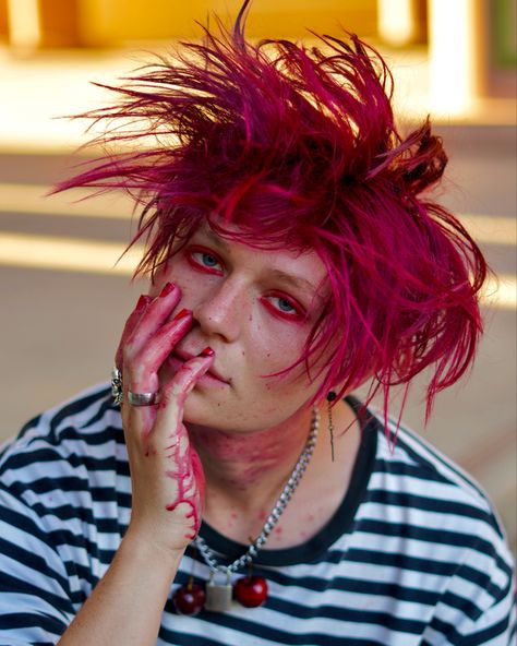 Goth boy red hair Magenta Hair, Hair Male, Goth Boy, Hair Dye, Dyed Hair, Red Hair, Pretty People, Dreadlocks, Dye