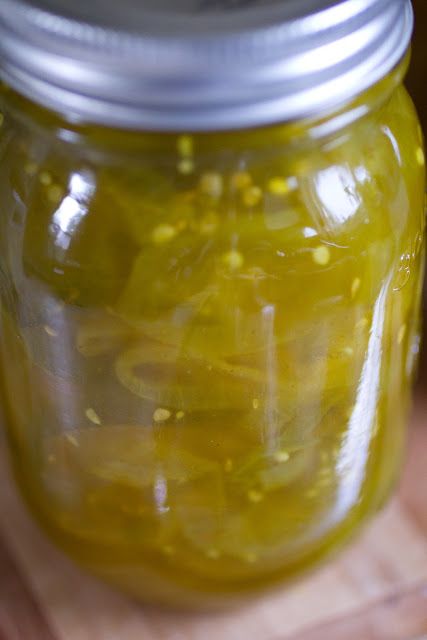 Chow Chow Pickles Recipe, Sweet Green Tomato Relish Recipe, Green Tomato Chow Chow Recipe, Chow Chow Canning Recipe, Green Ketchup, Green Tomato Chutney Recipe, Donair Sauce, Chow Chow Recipe, Rhubarb Dessert