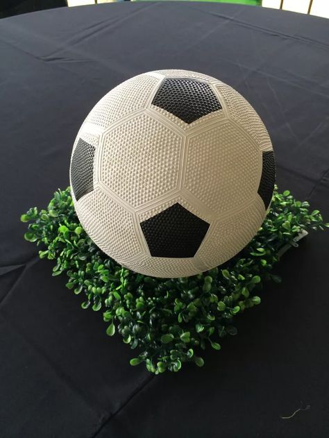 57fd77e7dc29eee43f19abde5791037e.webp (736×981) Soccer Centerpiece Ideas, Soccer Centerpieces, Barcelona Party, Soccer Party Decorations, Soccer Theme Parties, Soccer Theme, Soccer Birthday, Soccer Party, Bar Mitzvah