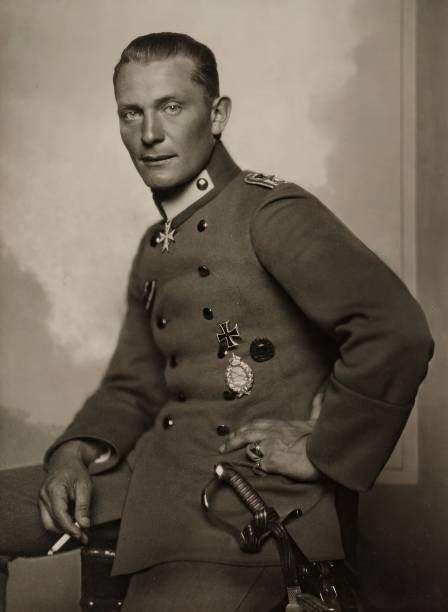 Manfred Von Richthofen, Military Photography, Germany Ww2, German Beauty, Flying Ace, German History, Fighter Pilot, German Army, European History