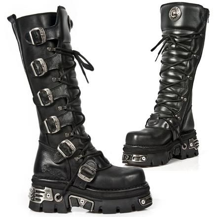 Black Metal Fashion, Steel Cap Boots, Alt Shoes, Angel Clothing, New Rock Boots, Rock Boots, Mosh Pit, Angel Outfit, Biker Jewelry