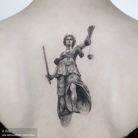 Lady Justice Statue Tattoo, Themis Tattoo Design, Justice Tattoo Design, Renesance Tattoo, Themis Tattoo, Classical Art Tattoo, Tattoo On Upper Arm, Lady Justice Tattoo, Greece Tattoo