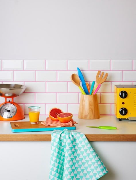 Colorful Grout, Grey Tile Grout, Tile Grout Color, White Square Tiles, Dark Grey Tile, Colorful Backsplash, Coloured Grout, Farmhouse Backsplash, Beadboard Backsplash