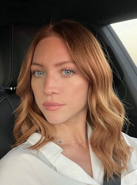 Champagne Blonde Hair, Strawberry Blonde Hair Color, Red Hair Inspo, Brittany Snow, Red Hair Don't Care, Strawberry Blonde Hair, Auburn Hair, Strawberry Blonde, Orange Hair