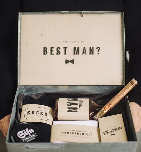 diy "will you be my best man" box with free printables | Best Day Ever Be My Best Man, Groomsmen Invitation, Groomsmen Gifts Unique, Groomsmen Gift Box, Be My Groomsman, The Best Man, Best Man Gift, Groomsmen Proposal, Wedding Groomsmen