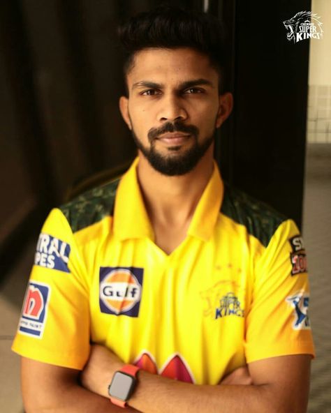 Ruturaj Gaikwad, Ms Dhoni Photos, Best Poses For Photography, Chennai Super Kings, Beautiful Views Video, Good Poses, Actor Photo, Reality Quotes, A Man