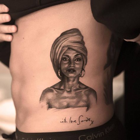 Portrait of the legendary singer/songwriter Sade on Drake's left side of the hip. Tattoo Artist: Niki Norberg Drake Tattoo Ideas, Drake Tattoos, Hop Tattoo, Hip Hop Tattoo, Sade Adu, Girl Back Tattoos, Tattoo Videos, Custom Tattoo Design, Character Sketches