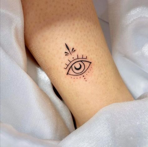 Small Eye Tattoo Ideas Women, Evil Eye Small Tattoo, Evil Eye Finger Tattoos For Women, Tiny Evil Eye Tattoo, Evil Eye Tattoo For Women, Greek Art Tattoo Minimalist, Small Eye Tattoo, Small Evil Eye Tattoo, Intuition Eye Tattoo