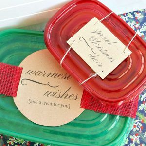 Easy Holiday Entertaining with Paper Products and Printables - The Crazy Craft Lady Diy Christmas Wall Decor, Christmas Wall Decor Ideas, Christmas Wall Decor Diy, Store Christmas Decorations, Diy Christmas Wall, Dollar Store Christmas Decorations, Holiday Labels, Handmade Holiday Gifts, Dollar Store Christmas