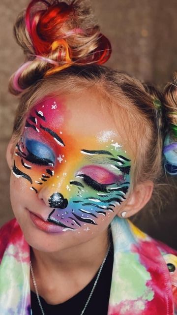 Content Creator + Branding Strategist on Instagram: "Talk through tutorial on this Lisa Frank Inspired makeup! 💖 No special effects or face paint needed for this look! 👇🏼Full steps below! Save this post for later babes 🫶🏼 1. Using your favorite brow gel or glue lay down your brows as flat as possible and then set them with translucent powder 2. With a white concealer mark out where you want to lay down your color. Blend the concealer out and set with translucent powder. 3. Lay out your colo Lisa Frank Makeup, Lisa Frank Birthday Party, White Concealer, Lisa Frank Inspired, Black Matte Lipstick, Pink Eyeshadow Look, Blue Eyeshadow Looks, Black Lipstick, Inspired Makeup