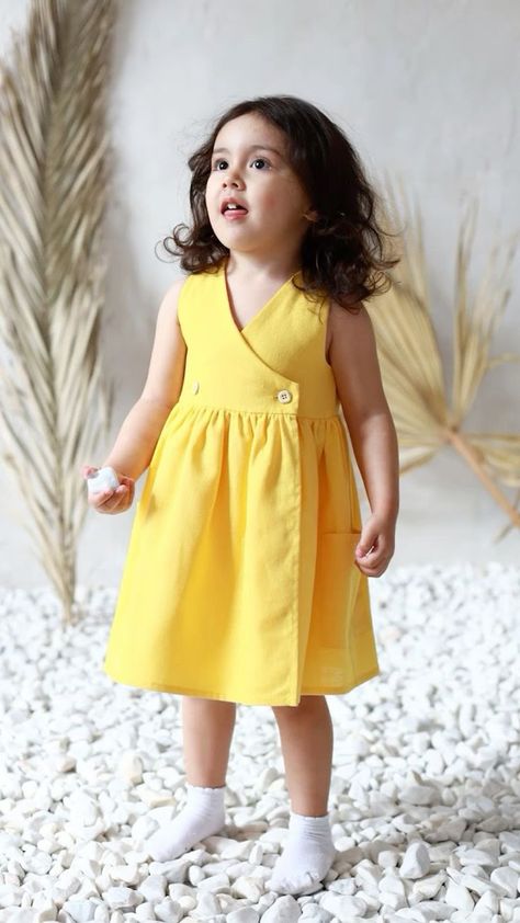 Summer Frocks For Kids, Frock Designs For Girl Kids, Baby Frocks Designs Summer, Frock Designs For Girl, Summer Frocks, Kids Dress Collection, Sewing Baby Clothes