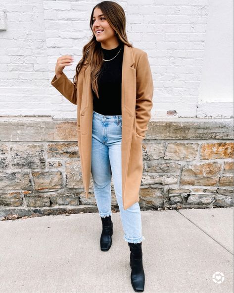 Street style, winter style, winter outfit, long coat style Peacoat Womens Outfit Winter, Tan Peacoat Outfit Casual, Tan Peacoat Womens Outfit, Brown Peacoat Womens Outfit, Peacoat Outfits For Women, Outfits With Peacoats, Oversized Peacoat Outfit, Casual Peacoat Outfit, Tan Peacoat Outfit