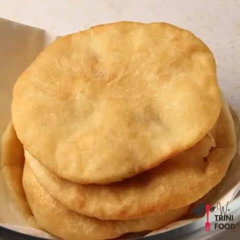 Trini fry bake (with yeast and baking powder) - We Trini Food Trinidad Fry Bake Recipe, Bakes Recipe, Fry Bake, Recipes With Yeast, Trinidad Recipes, Trini Food, Oil Making, Baked Fries, Fried Dough