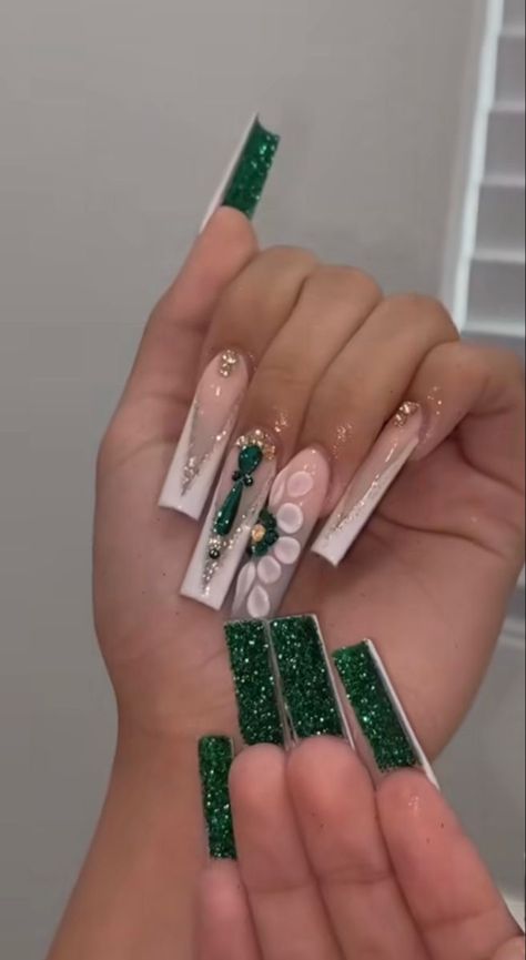 Green Long Nail Designs, Graduation Nails Green And Gold, Graduation Nails Green, Aquarius Nails Acrylic, Aquarius Birthday Nails, Regular Nails, Acrylic Nail Designs Coffin, Fye Nails, Nails Sets