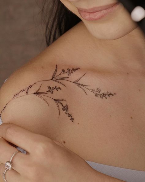 Tattoo Chest And Shoulder, Clavicle Tattoo, Mama Tattoo, Wrap Around Tattoo, Sunflower Tattoo Shoulder, Tattoo Uk, Favorite Tattoos, Lavender Tattoo, Dragon Tattoo For Women