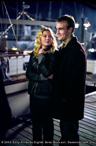 Jen and dawson Dawson Leery, Creek Aesthetic, Jen Lindley, James Van Der Beek, Pacey Witter, Joey Potter, Dawson Creek, Fictional Couples, Joshua Jackson