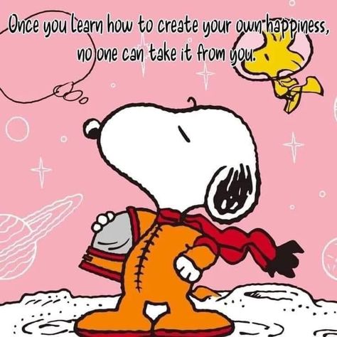 Snoopy Friday, Snoopy Collectibles, Peanuts Charlie Brown Snoopy, Patriotic Pictures, Good Morning Happy Friday, Weekday Quotes, Snoopy Images, Best Positive Quotes, Snoopy Wallpaper