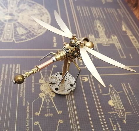 Mechanical Dragonfly, Steampunk Concept, Mechanical Insect, Mechanical Objects, Décor Steampunk, Steampunk Dragonfly, Steampunk Animals, Steampunk Items, Dragonfly Insect