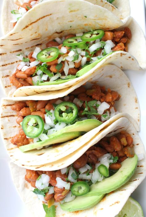 Vegan Cinco de Mayo Recipe Round-Up - This Savory Vegan Vegan Enchiladas, Pinto Bean, Taco Salad Recipes, Bean Tacos, Taco Recipe, Savory Vegan, Dinner Plan, Pinto Beans, Vegetarian Dinner