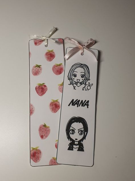 #nana #nanabookmark #hachi #strawberry #bookmark How To Make A Bookmark Easy, Hachi Drawing, Nana Bookmark, Nana Drawing, Bookmark Ideas Aesthetic, Nana Strawberry, Nana Crafts, Strawberry Bookmark, Nana Art