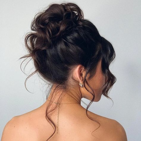 Loose High Updo Wedding, Prom Hairstyles Up Bun, Prom Updos Bun, Messy Bun Updo Prom, High Prom Updos, High Prom Bun, High Fancy Bun, Wedding Hairstyles Hair Up, Prom Messy Bun Hairstyles