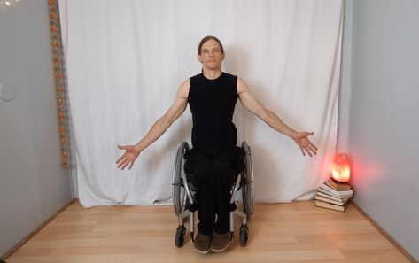 Wheelchair Yoga 101: Benefits & 17 Poses Wheelchair Yoga, Wheelchair Yoga Poses, Wheelchair Physical Activities, Wheelchair Poses Photography, Sports Wheelchair, Wheelchair Exercises, Cat Cow Pose, Relieve Gas, Eagle Pose