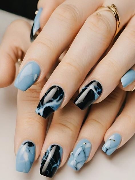 Black And Blue Nails, Blue Nail Design, Light Blue Nail Polish, Black Ombre Nails, Black Manicure, Blue French Tips, Nail Art Stripes, Chevron Nails, Light Blue Nails