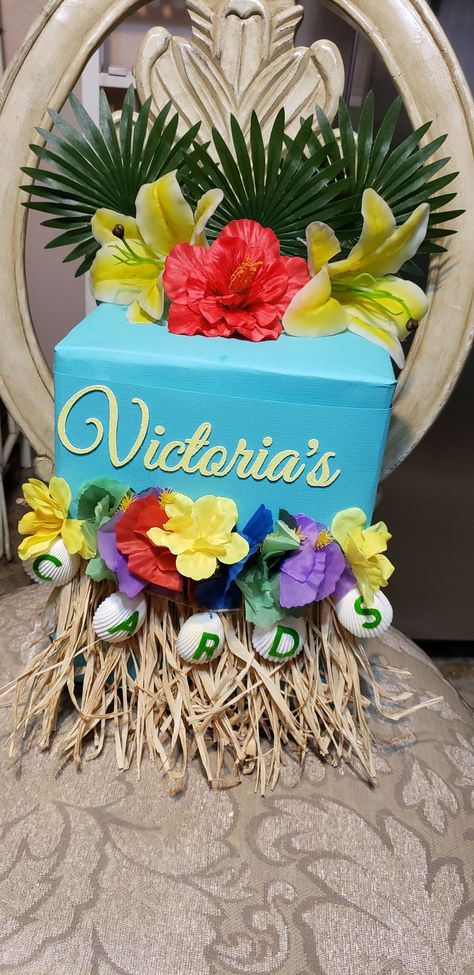 Hawaiian theme money/card box Luau Card Box Ideas, Hawaiian Quinceanera Theme, Hawaiian Theme Graduation Party, Hawaiian Centerpieces, Party Card Box, Grad Party Theme, Money Card Box, Wood Card Box, Graduation Box