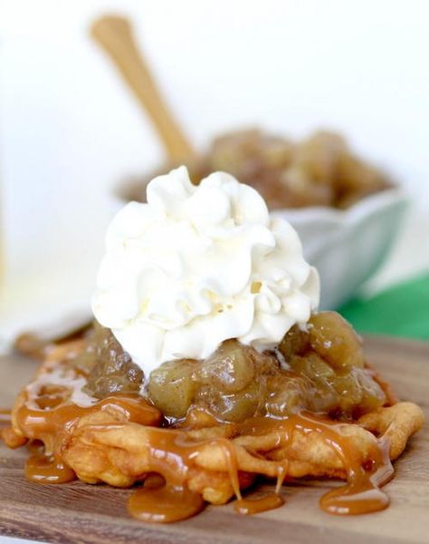 Apple Funnel Cake, Cannoli Poke Cake, Funnel Cake Recipe, State Fair Food, Funnel Cakes, Carnival Food, Applesauce Cake, Homemade Apple Pies, Apple Cake Recipes