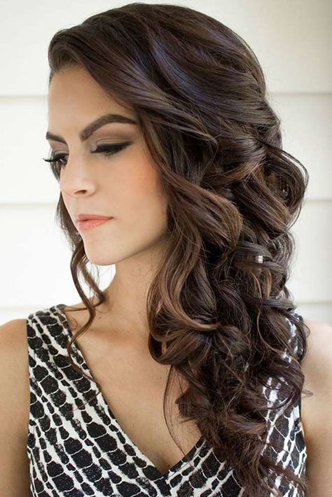 Side Curls Hairstyles, Side Curly Hairstyles, Curly Prom Hair, Side Curls, Side Swept Curls, Wedding Hair Side, Side Swept Hairstyles, Wedding Braids, Side Hairstyles