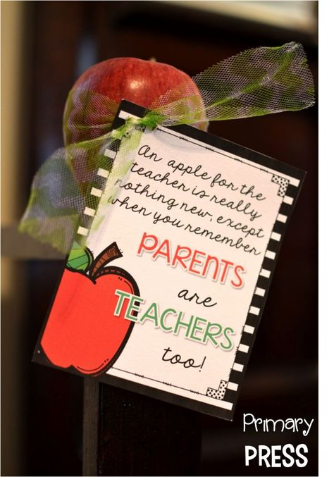 Welcoming Your New Parents {free gift tags} Kindergarten Orientation, Curriculum Night, Welcome To Kindergarten, School Open House, Welcome To School, Back To School Night, Teacher Conferences, Parent Teacher Conferences, Meet The Teacher