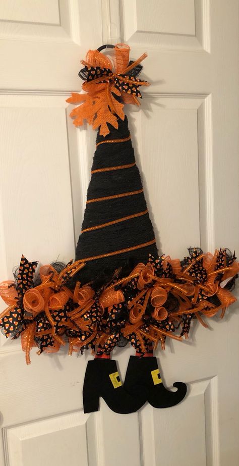 Witch Hat Door Wreath, Halloween Witch Hat Wreath, Dollar Tree Wreath, Witch Hat Wreath, Halloween Witch Wreath, Halloween Mesh Wreaths, Hat Wreath, Diy Halloween Wreath, Witch Wreath