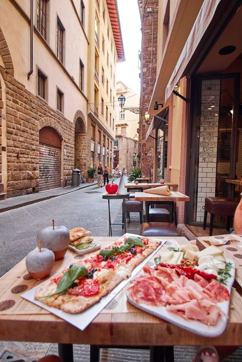 Comer See, Chianti Classico, Pisa Italy, Siena Italy, Cozy Cafe, Southern Italy, Lucca, Summer Travel, Siena