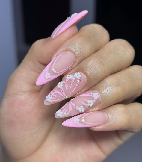 Simple Butterfly Nail Designs, Butterfly Nails Pink, Pink Butterfly Nails, Art Nail Designs, Emerald Nails, Acrylic Toe Nails, Sassy Nails, Hard Nails, Fantasy Nails