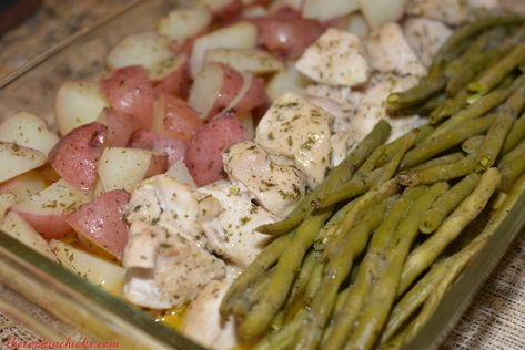 Ranch Dressing Potatoes, Chicken Green Beans Potatoes, Green Beans Red Potatoes, Ranch Green Beans, Oven Green Beans, Ranch Dressing Chicken, Seasoned Green Beans, Baked Green Beans, Beans And Potatoes