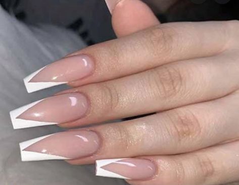 French Tip Triangle, French Acrylic Nail Designs, Triangle Nail Art, Square Gel Nails, French Manicure Acrylic Nails, Triangle Nails, Square Nail Designs, French Tip Acrylic Nails, French Acrylic Nails