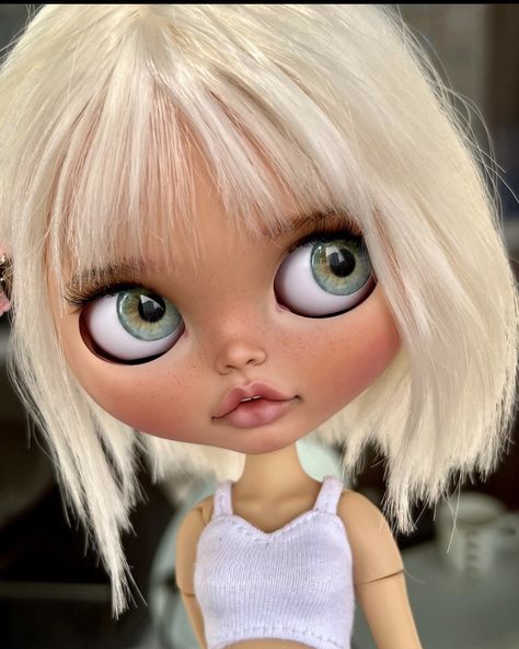 Blonde Blythe Doll Green Eyes, Blonde Hair For Hazel Eyes, Blonde Green Eyes, Audrey 2, Blonde Hair Green Eyes, Hair Green Eyes, Blonde Bangs, Blonde Hair Blue Eyes, Short Blonde