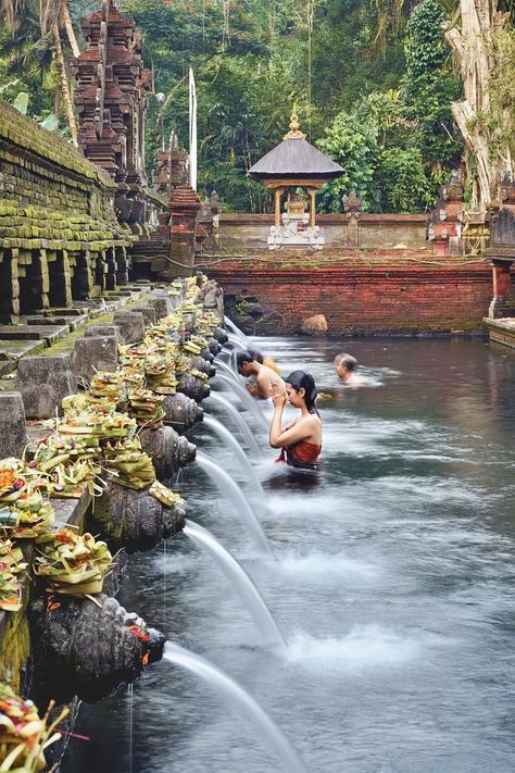 Bali Poses, Bali Pictures, Bali Nature, Kuala Lampur, Visit Bali, Bali Baby, Bawah Air, Water Temple, Bali Food