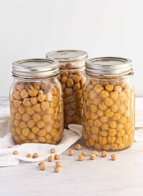 Canning Chickpeas - Intentional Hospitality Canning Chickpeas, Salads Chickpeas, Seasoned Chickpeas, Dried Chickpeas, Quick And Easy Meals, Water Bath Canning, Canned Vegetables, Pressure Canner, Chickpea Recipes