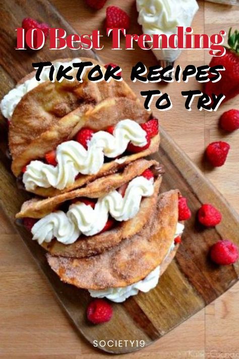 TikTok is not just about dances and challenges, it’s also about recipes! If you’re currently quarantined at home, finding new entertainment or ways to pass the time might be a challenge. If you’re looking for a new hobby, try some of these bizarre trending sweet-treat recipes from TikTok chefs!    #tiktokrecipes #funrecipeideas Tik Tok Desserts, Tiktok Dessert Recipes, Tiktok Treats, Tiktok Desserts, Tiktok Food Trends, Apple Nachos Recipe, Starbucks Frappuccino Recipe, February Recipes, French Toast Waffles