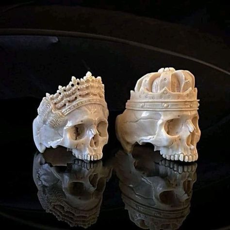 Black Christmas Decorations, Dead King, Skeleton Ring, King Ring, Queen Rings, Bone Ring, Skull Art Drawing, Custom Carved, Bone Jewelry