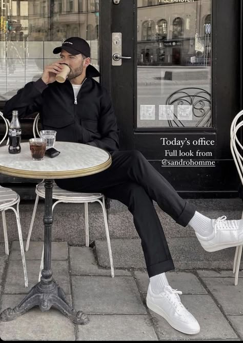 Mens Rich Fashion, Rainy Day Outfit Men, Spiritual Fashion, Mens Photoshoot Poses, Aesthetic Outfits Men, Classy Outfits Men, Street Style Outfits Men, City Outfits, Men Stylish Dress