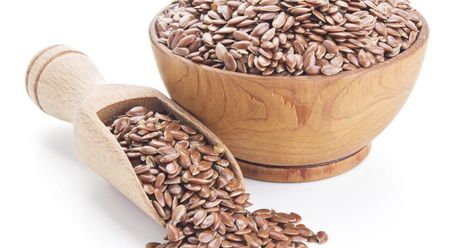 Flaxseeds can be a nutritious addition to your diet, providing significant amounts of fiber, thiamine, magnesium, manganese and omega-3 fats. Proponents of a raw food diet recommend soaking grains, nuts and seeds before use to improve their digestion. Soaking ground flaxseeds will have a different result than soaking whole flaxseeds, however. Flax Seed Benefits, Seeds Benefits, Easy Detox, Flax Seeds, Raw Food Diet, Holistic Remedies, Integrative Medicine, Colon Cleanse, Food Science