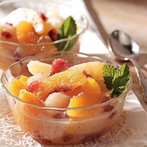 My old-fashioned fruit salad is convenient to make in the slow cooker when your oven and stovetop are occupied with other dishes. It's delicious alongside roasted meats, or even served over pound cake for dessert. —Debbie Kimbrough, Lexington, Mississippi Hot Fruit Salad, Fruit Salad Recipe, Compote Recipe, Spiced Fruit, Crock Pot Recipe, Hot Spices, Fruit Compote, Refreshing Desserts, Best Slow Cooker