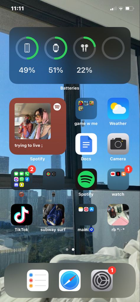 Iphone 11 Layout Homescreen Ideas, Ios 15 Organization, Whats On My Iphone Homescreen, Phone Homescreen Organization, Organize Phone Apps Iphone, App Layout Iphone Homescreen, Iphone Homescreen Organization Ideas, Ios15 Homescreen Ideas, Iphone 7 Aesthetic