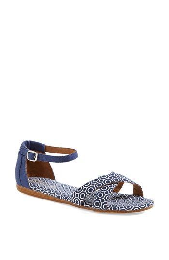 Nordstrom Jeans - TOMS 'Correa - Jonathan Adler' Sandal | Nordstrom Price: $58.95 Availabl... Find More Ideas at https://mychicstyle19.com/nordstrom-jeans-toms-correa-jonathan-adler-sandal-nordstrom-price-58-95-availabl/ Toms Sandals, Nordstrom Jeans, Blue And White Fabric, Jonathan Adler, Vegan Shoes, Crazy Shoes, Shoe Obsession, The Professional, Stitch Fix