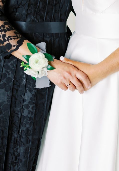 White Ranunculus Corsage, Ranunculus Corsage, White Wrist Corsage, Ranunculus White, White Freesia, White Ranunculus, Black Garden, Small Bouquet, Wrist Corsage