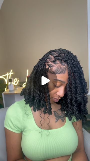 TheLocGuru,LLC🐐 on Instagram: "Soft Locs 2.0 on this beauty 😍😍 

My muse ; @only1ryy 💕

July books are open 🥳. 

YOUR HAIR IS YOUR CROWN , WEAR IT SIS👸🏾💕

TheLocGuru

#NcStylist #insvisiblelocs #islandtwist #jahlocs #fauxlocs #distressedlocs #boholocs #nclocs #butterflylocs #altstylist #Charlottestylist #bohotwist #softlocsNc" Soft Locks, Boho Locs, Soft Locs, Boho Twists, My Muse, Faux Locs, Happy Moments, Locs, Wear It